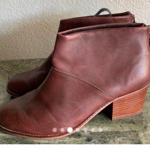 Tom’s Leila Booties